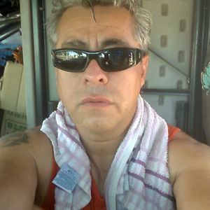 Meet your Posher, Carlos